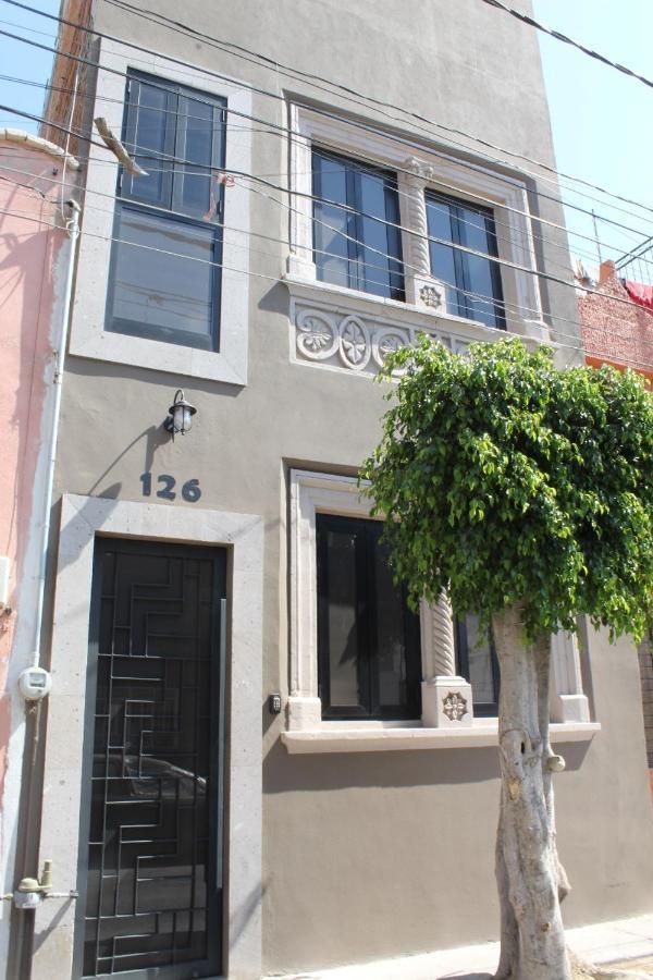 La Casa Mia Leon Hotel Exterior photo